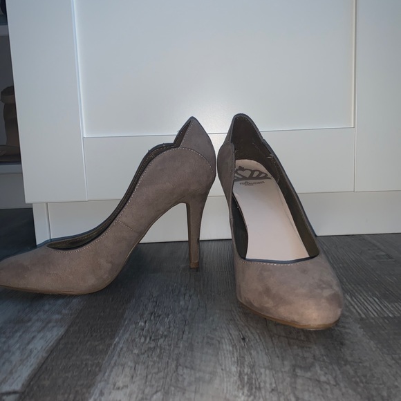 Fergalicious Nude Heels - Picture 5 of 5